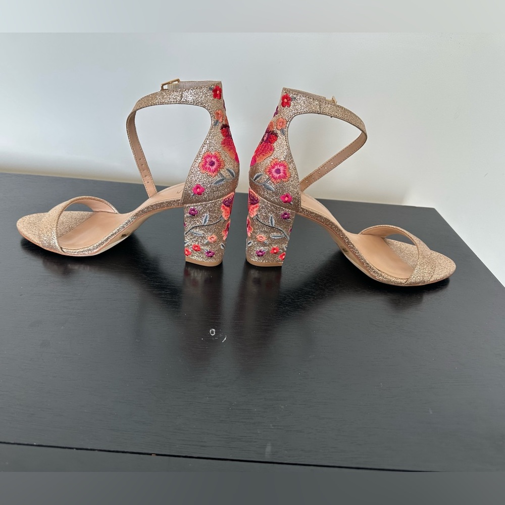 Pretty Sandals gold with floral design heels size 7.5